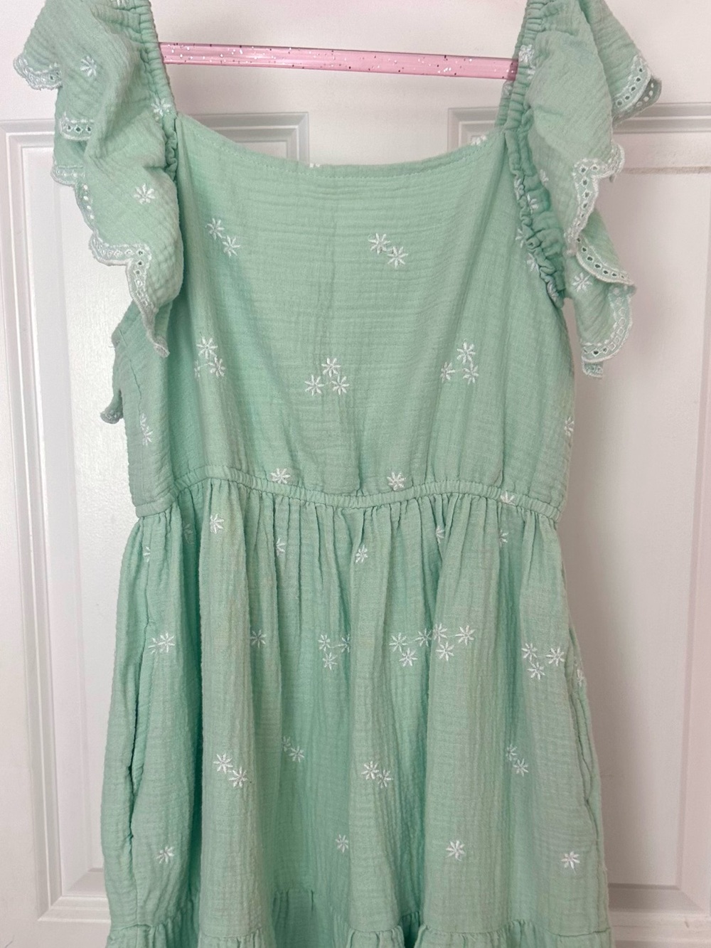 Cat & Jack Girls Light Sage Green Embroidered Flutter Sleeve Dress 10/12